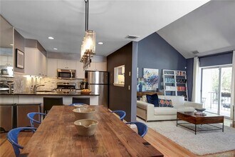 76 Peck Ave in Rye, NY - Building Photo - Building Photo