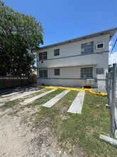 2210 NW N River Dr-Unit -2 in Miami, FL - Foto de edificio - Building Photo