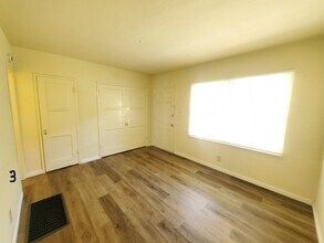 1722 Henderson Ave in Long Beach, CA - Building Photo - Building Photo