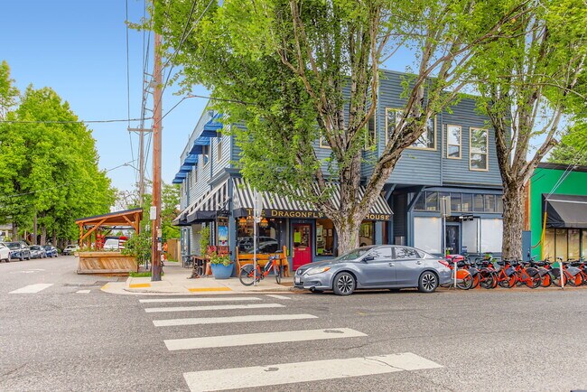 2387 NW Thurman St, Unit B