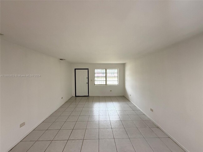 9927 NW 26th Ave in Miami, FL - Building Photo - Building Photo