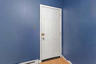 516 N Center St-Unit -Unit A in Blackstone, VA - Building Photo - Building Photo