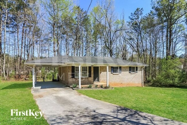 1150 Rochelle Dr in Austell, GA - Building Photo - Building Photo