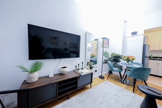 305 E 95th St, Unit SI ID1031998P in New York, NY - Foto de edificio - Building Photo