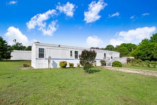 2379C US13N in Goldsboro, NC - Building Photo