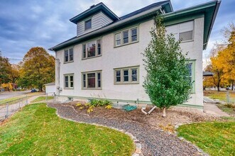 3405 Minnehaha Ave, Unit 2 in Minneapolis, MN - Building Photo - Building Photo