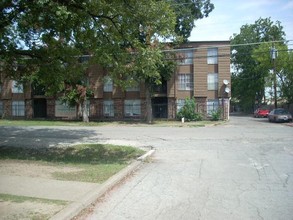 First Impressions Apartments in Dallas, TX - Building Photo - Building Photo