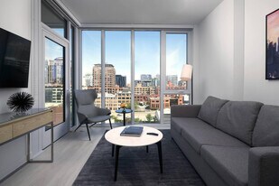 540 N Orleans St in Chicago, IL - Building Photo