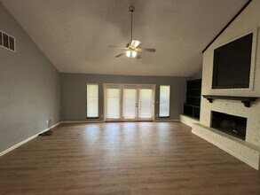 1100 NW 141st St in Edmond, OK - Building Photo - Building Photo