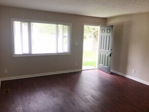 3555 Dubarry Rd in Indianapolis, IN - Building Photo - Building Photo