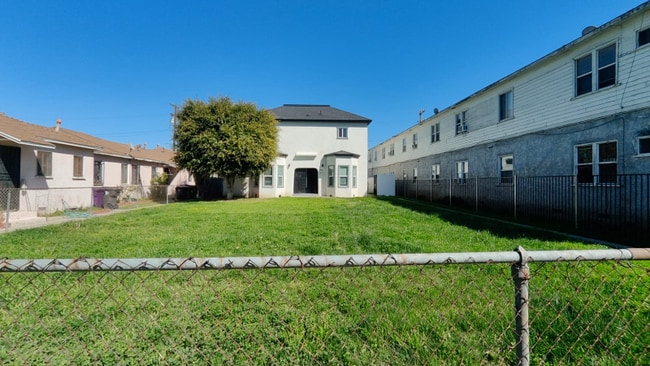 1606 Chestnut Ave in Long Beach, CA - Building Photo - Building Photo