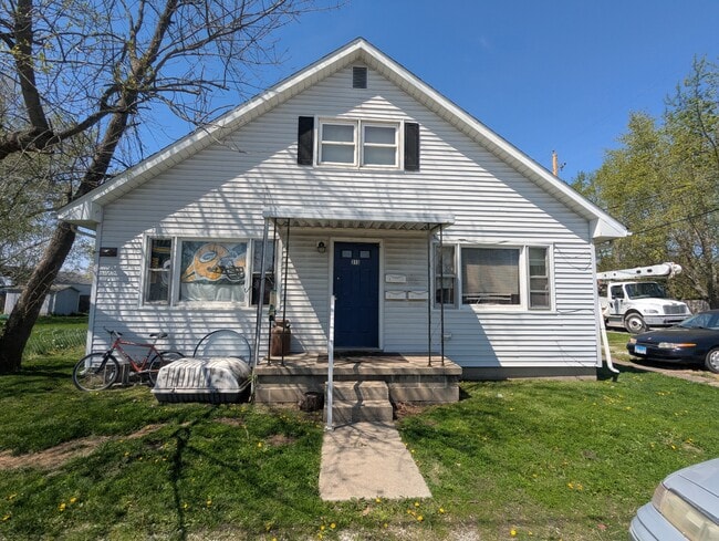 313 S Grant St in Sullivan, IL - Building Photo - Building Photo