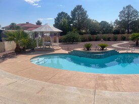 6681 Tara Ave in Las Vegas, NV - Building Photo