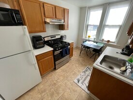 20 Colborne Rd, Unit 12A in Boston, MA - Building Photo