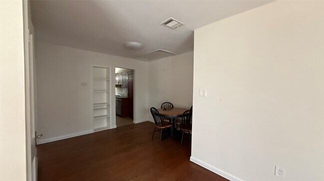 1846 W Main St in Houston, TX - Building Photo - Building Photo