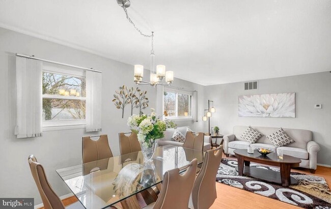 property at 910 Allan Rd