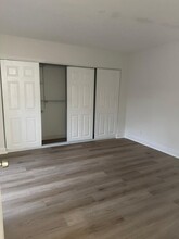 4702 Waterview Cir in Palm Springs, FL - Building Photo - Building Photo