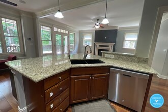 8105 Last Oak Ct in Raleigh, NC - Building Photo - Building Photo