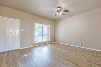 11716 Channing Dr in Austin, TX - Building Photo - Building Photo