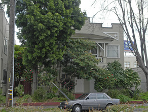 1089 Stanford Ave in Emeryville, CA - Foto de edificio - Building Photo