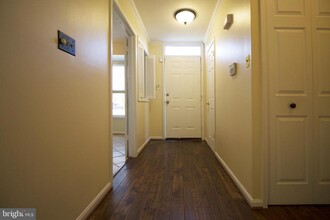 5339 Buxton Ct in Alexandria, VA - Building Photo - Building Photo