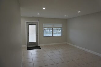 168 Coventry G in West Palm Beach, FL - Building Photo - Building Photo