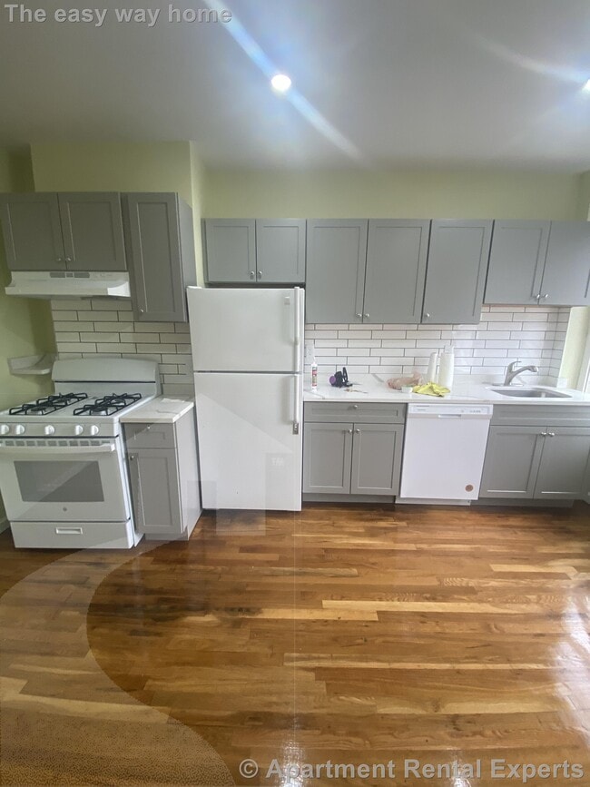 449 Somerville Ave, Unit 2