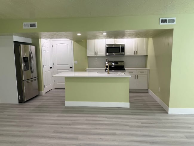 13828 S Scenic Meadow Ct in Herriman, UT - Building Photo - Building Photo