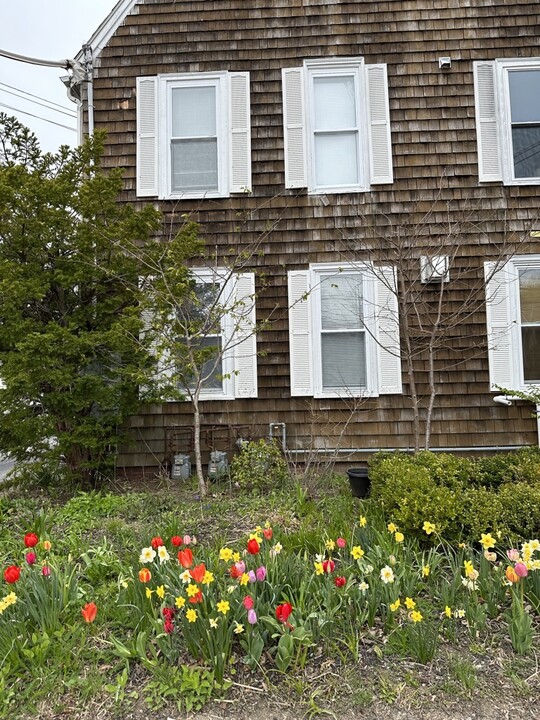 166 State St, Unit Units 1 and 2 together in Newburyport, MA - Foto de edificio