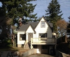 property at 201 W Lawrence St
