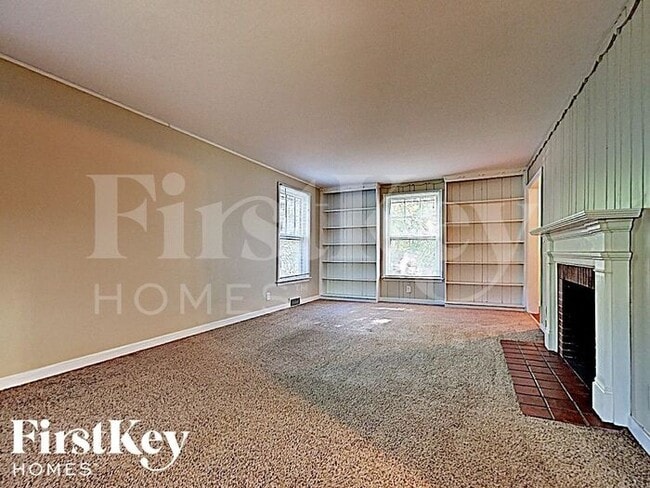 1184 Logan Ave in Elgin, IL - Building Photo - Building Photo