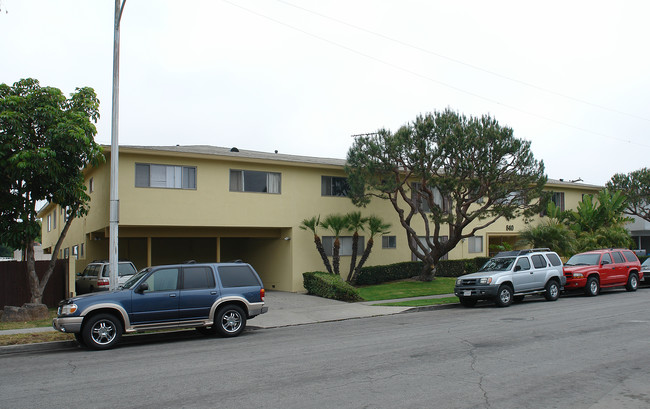 840 Center St in Costa Mesa, CA - Building Photo - Building Photo