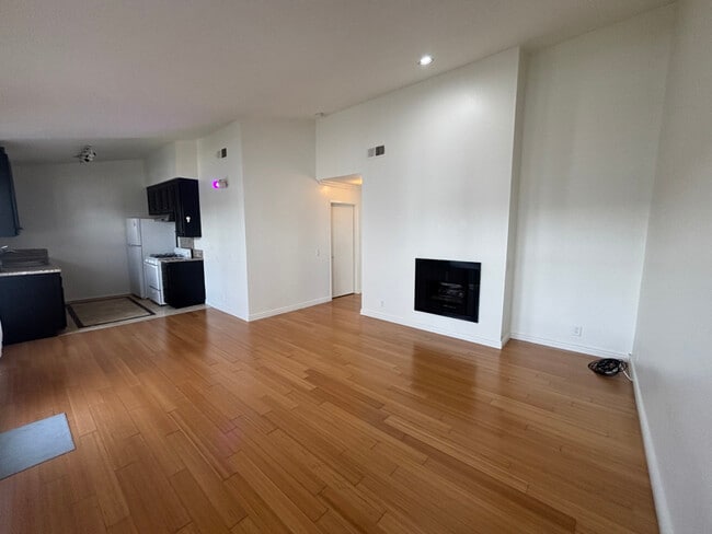 property at 3722 Sawtelle Blvd