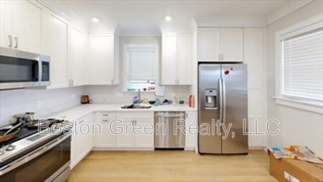 property at 2 Rossmore Rd