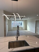 4022 NE Mallory Ave in Portland, OR - Foto de edificio - Building Photo