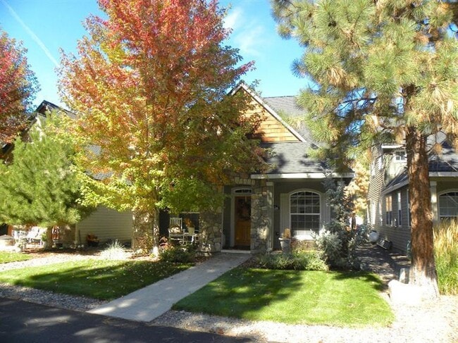 property at 926 E Timber Pine Dr