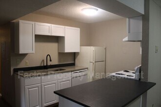 1530 Warren St in Mankato, MN - Building Photo - Building Photo