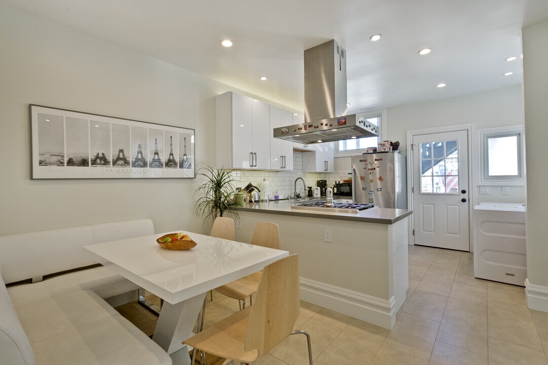 2130 Mason St in San Francisco, CA - Building Photo