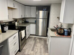 130 Spring St-Unit -2S in Newport, RI - Building Photo - Building Photo