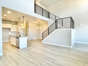 13947 S Champlin Peak Dr in Herriman, UT - Building Photo - Building Photo
