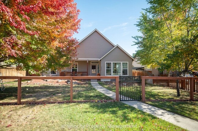 property at 2673 SW Salmon Ave