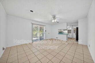 7590 New Sulphur Springs Rd in San Antonio, TX - Building Photo - Building Photo