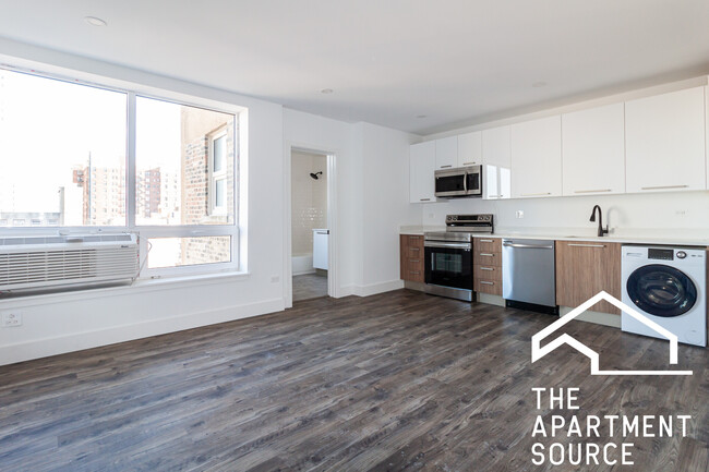 property at 941 W Carmen Ave