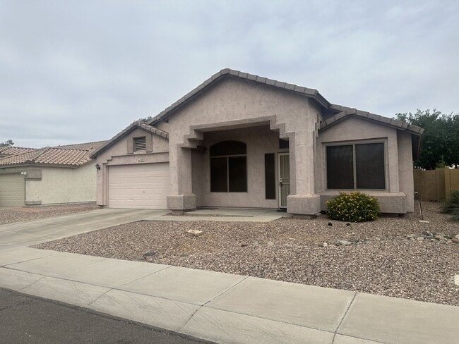 1271 N Fresno St in Chandler, AZ - Building Photo - Building Photo