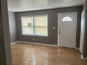 9053 S Aberdeen St in Chicago, IL - Building Photo - Building Photo