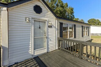 182 Carmen Blvd in Conroe, TX - Foto de edificio - Building Photo