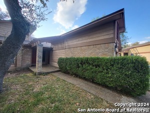 8936 Golden Brook in San Antonio, TX - Building Photo - Building Photo