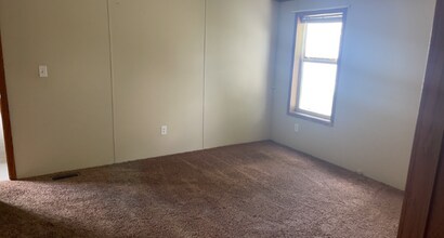 625 Beck Ave in Remsen, IA - Building Photo - Building Photo