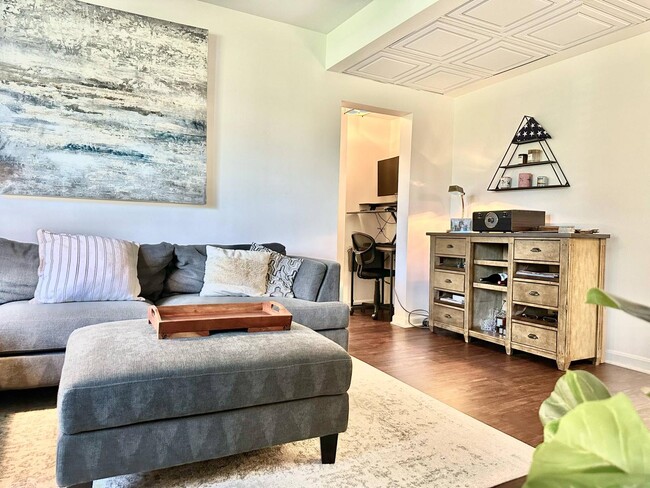 property at 2021 Key Blvd