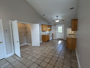 138 Cambridge Dr, Unit A4 in Gallatin, TN - Building Photo - Building Photo